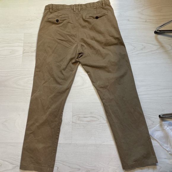 Men’s Khaki Pants Waist 32” Inseam 28” - Picture 2 of 4